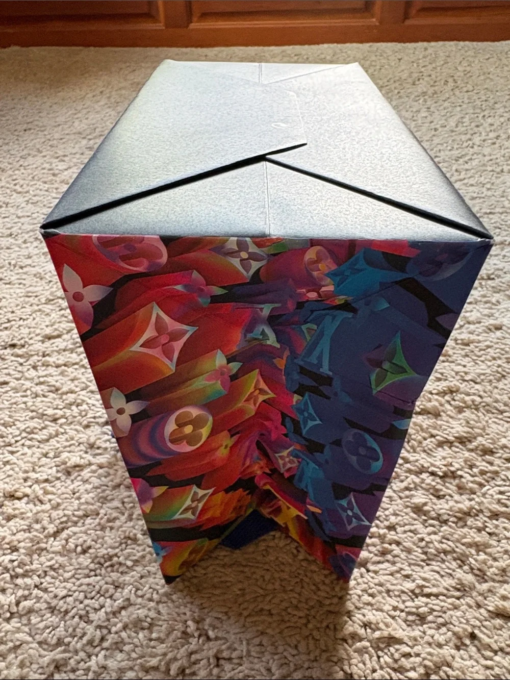 Louis Vuitton Limited Edition 2019 shopping bag & unused gift tag with ribbon - Picture 7 of 13